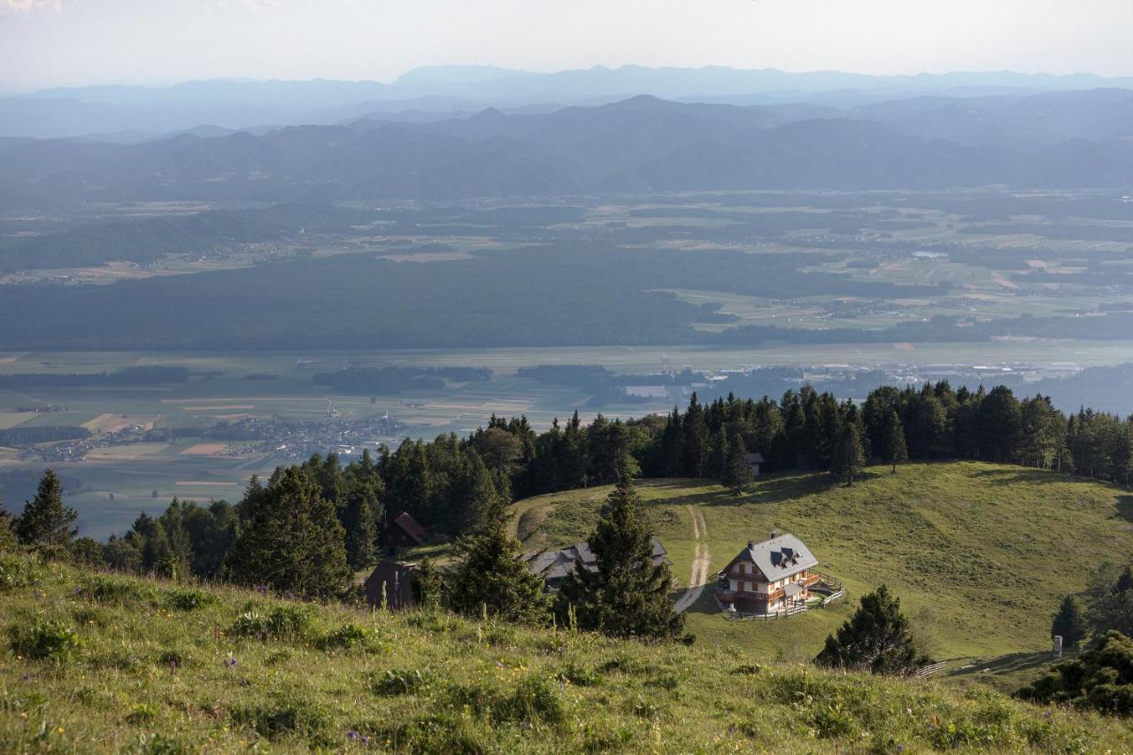 Apartment Jezerca - Krvavec Cerklje na Gorenjskem Bagian luar foto